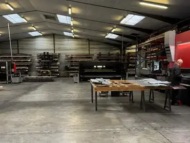 bavette fenêtre Laval-1