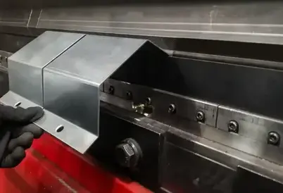 poinçonnage Fougères-5